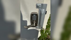 Read more about the article Locksmith Services Orlando: Mobile & Affordable Solutions for Cars & Homes