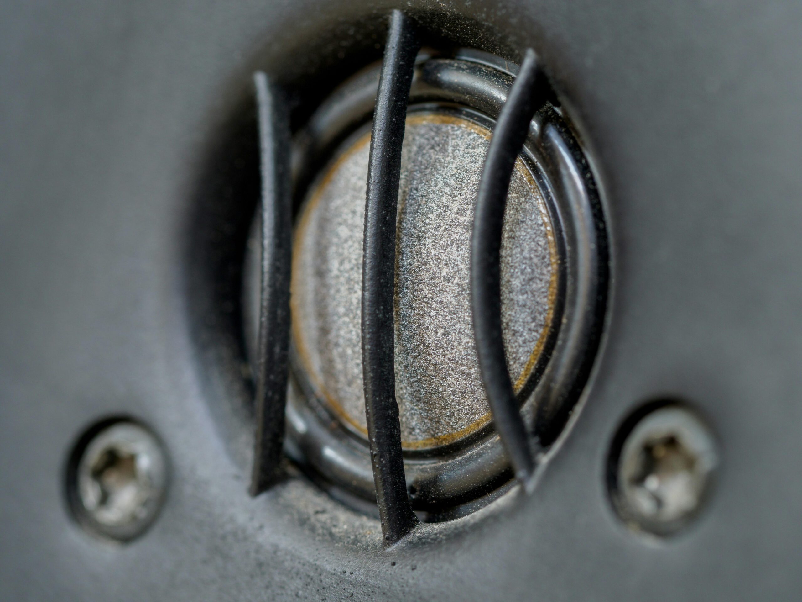 Read more about the article Stuck Ignition Key? LockChampions Repairs It Fast