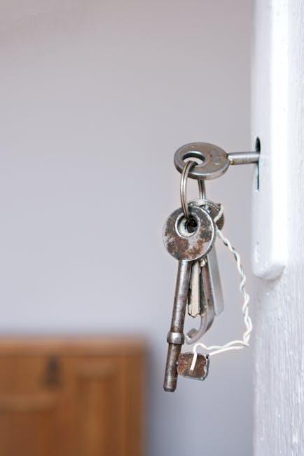 Read more about the article Garage Door Not Opening? When to Call a Locksmith vs. a Technician