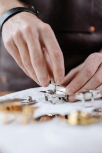 Read more about the article How an Emergency Locksmith Can Save Your Day