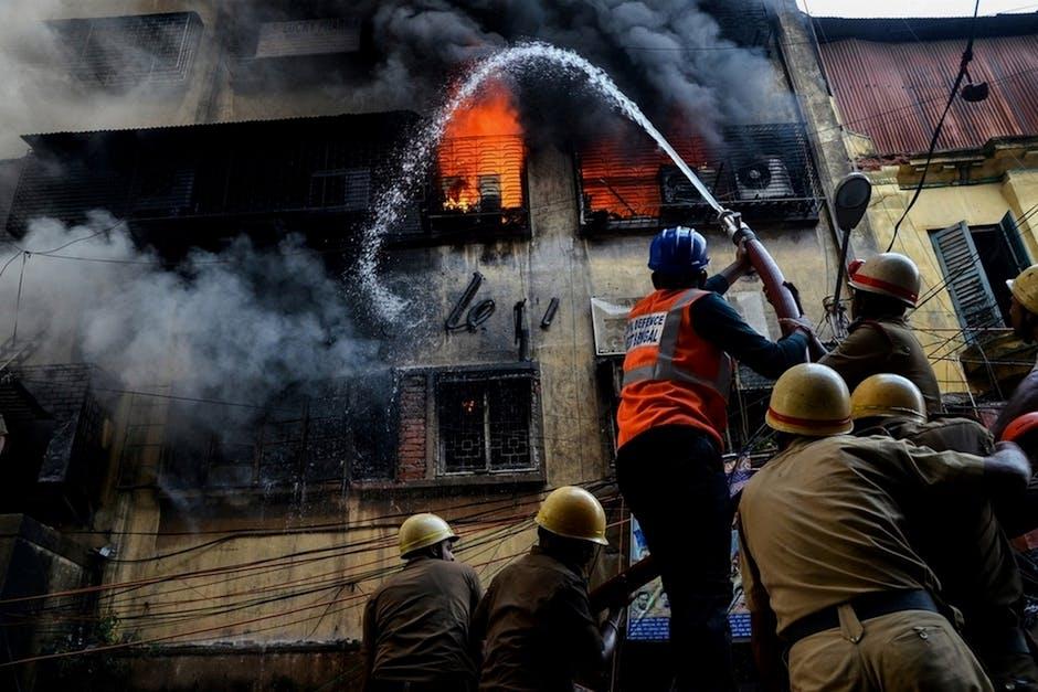 Evaluating Availability and Emergency Response Times
