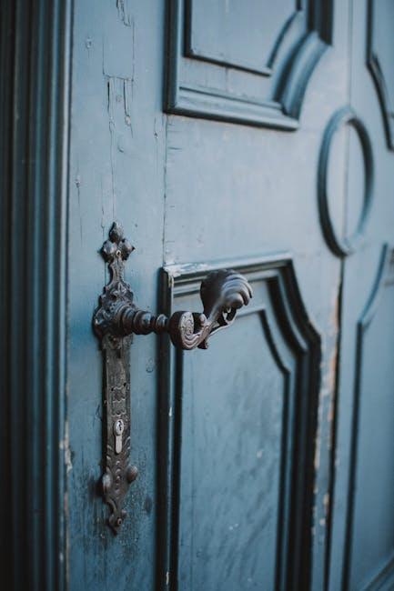 Choosing Weather-Resistant Lock Materials