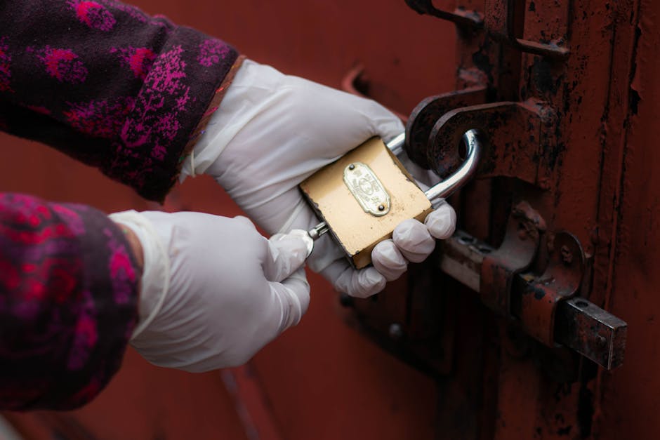 Read more about the article How to Choose the Right Lock System for Your Business (Expert Tips)