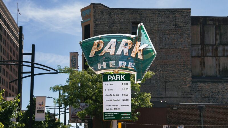 Panic Bars & Emergency Exit Locks: Minnesota Legal Requirements